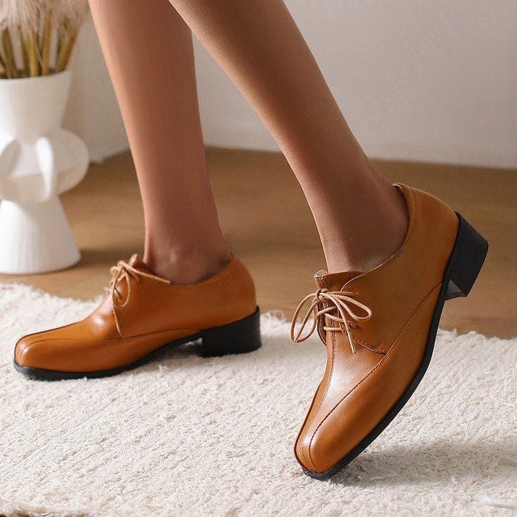 Women's Minimalist Lace-Up Flat Shoes Low Chunky Heel Round Toe