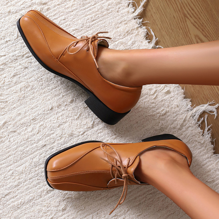 Women's Minimalist Lace-Up Flat Shoes Low Chunky Heel Round Toe
