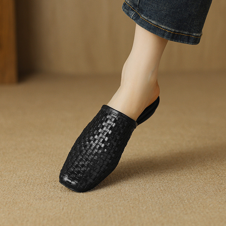 20250327813739010_750.jpg Women's Leather Slippers with Mid Square Heel