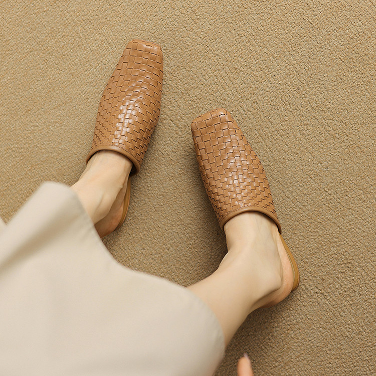 20250327813739020_750.jpg Women's Leather Slippers with Mid Square Heel