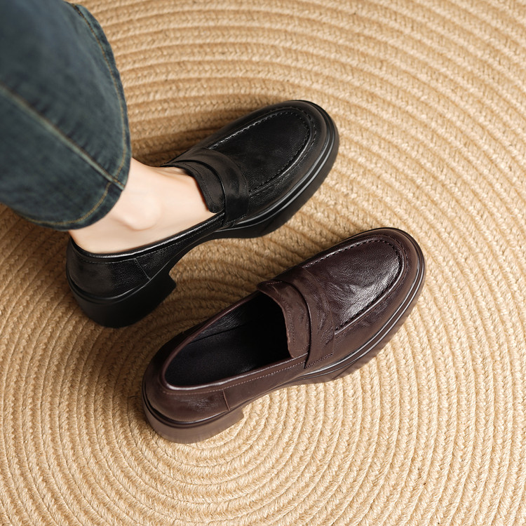 20250924420111006_750.jpg Women's Leather Loafers with Platform Heel in Dark Brown or Black - Style s.html