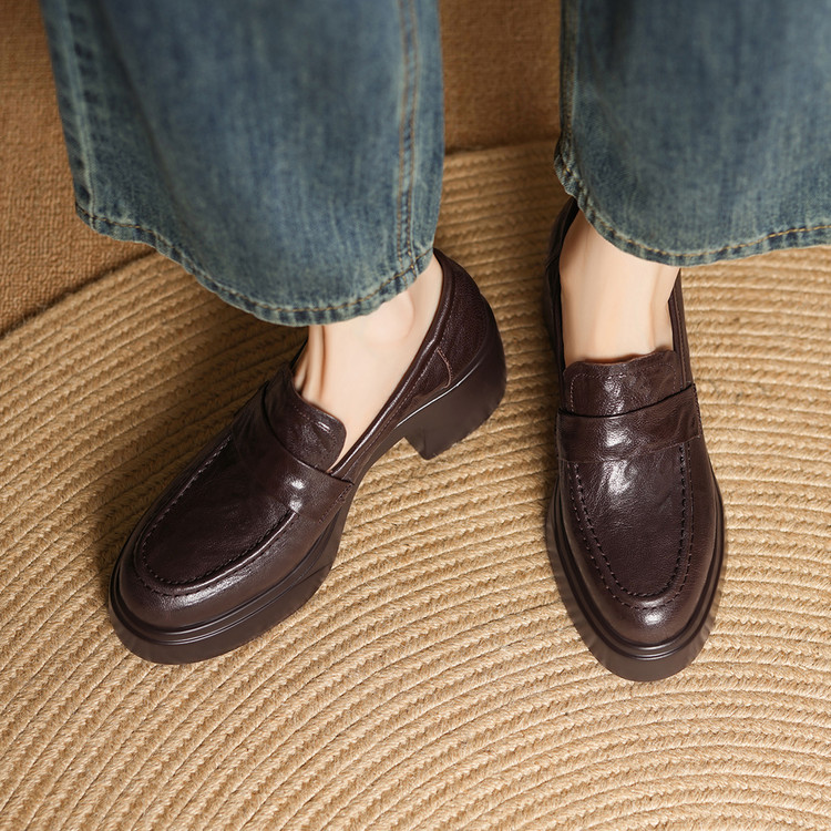 20250924420111012_750.jpg Women's Leather Loafers with Platform Heel in Dark Brown or Black - Style s.html