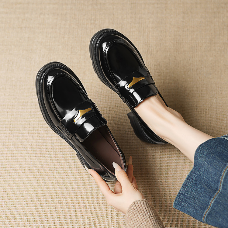 20251211451520015_750.jpg Women's Leather Loafers with Metal Detail and Platform Mid Heel - Style c.html