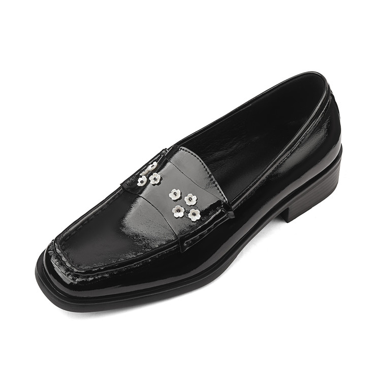 20251213397063001_750.jpg Women's Black Patent Leather Loafers with Floral Detail - 2025 Winter